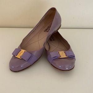 Salvatore Ferragamo Vara bow flats size 8.5 used